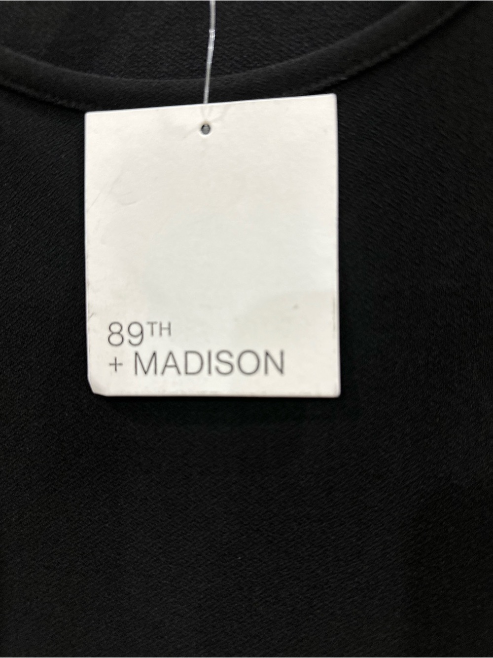 89th & Madison Black Crewneck Women's Top